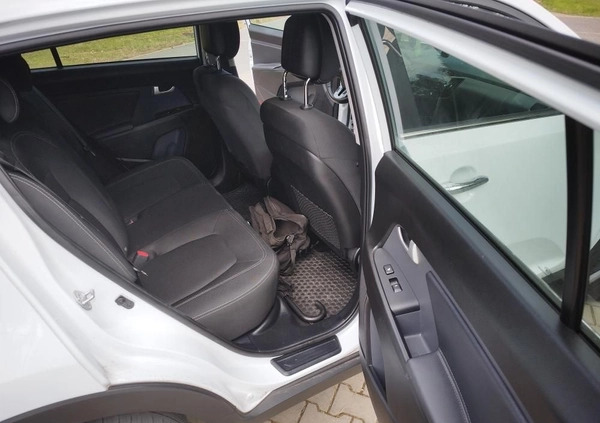 Kia Sportage cena 48500 przebieg: 174114, rok produkcji 2013 z Lubniewice małe 154